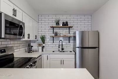 1615 N 51st Street #Apt 4, Phoenix, AZ 85008 - Photo 9