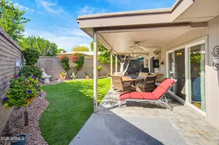 10305 W Hutton Dr, Sun City, AZ 85351 - Photo 23