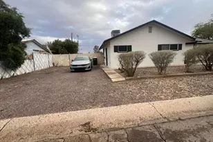 223 W 11th St, Casa Grande, AZ 85122 - Photo 3