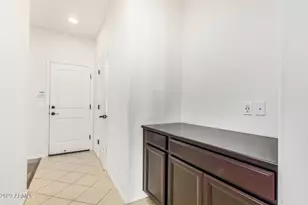 2418 W Gary Way, Phoenix, AZ 85041 - Photo 17