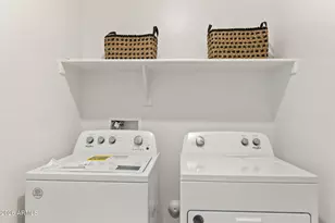 10323 W Luxton Ln, Tolleson, AZ 85353 - Photo 11