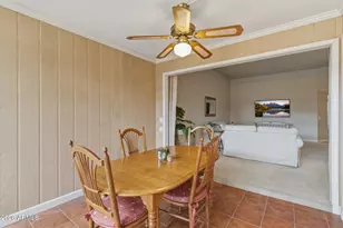 11010 W Topaz Dr, Sun City, AZ 85351 - Photo 11