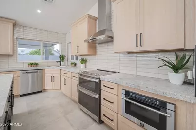 7207 W Wescott Drive, Glendale, AZ 85308 - Photo 15