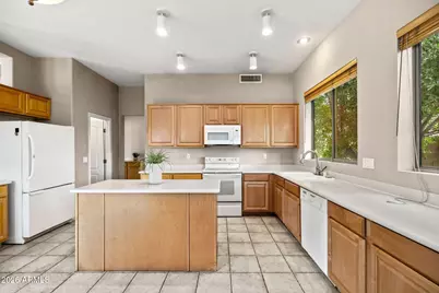 1761 W Goldfinch Way, Chandler, AZ 85248 - Photo 9