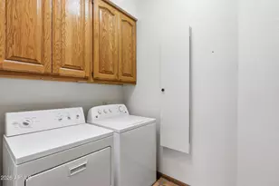 3160 E Enrose St, Mesa, AZ 85213 - Photo 43