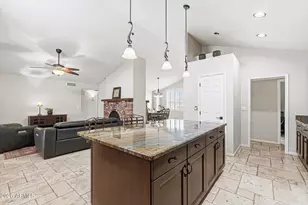 694 E Washington Ave, Gilbert, AZ 85234 - Photo 9