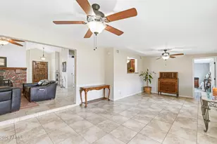 694 E Washington Ave, Gilbert, AZ 85234 - Photo 31