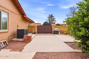 694 E Washington Ave, Gilbert, AZ 85234 - Photo 35