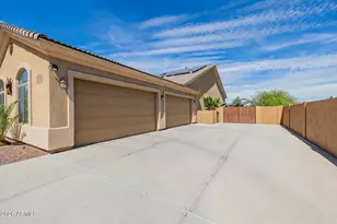 8010 W Belmont Ave, Glendale, AZ 85303 - Photo 9