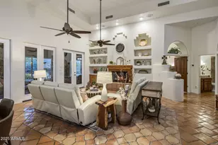 8400 E Dixileta Dr, Scottsdale, AZ 85266 - Photo 19