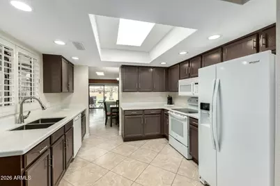 9634 W Tonto Lane, Peoria, AZ 85382 - Photo 7