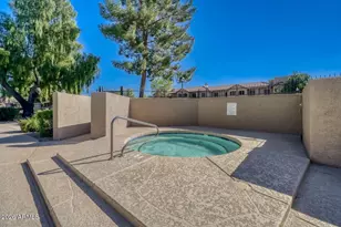 8625 E Belleview Pl, Scottsdale, AZ 85257 - Photo 17