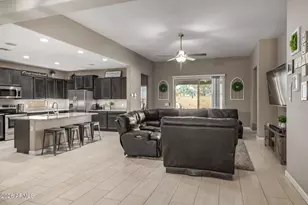 18320 N Arbor Dr, Maricopa, AZ 85138 - Photo 9