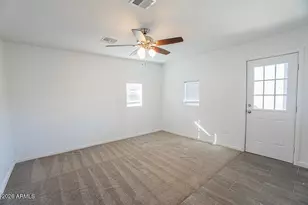 318 N Palm St, Gilbert, AZ 85234 - Photo 13