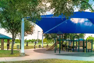 518 S Lagoon Dr, Gilbert, AZ 85233 - Photo 59