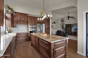 518 S Lagoon Dr, Gilbert, AZ 85233 - Photo 23