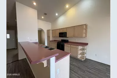 10436 W Fernando Drive, Arizona City, AZ 85123 - Photo 5