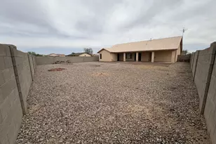 10436 W Fernando Dr, Arizona City, AZ 85123 - Photo 17