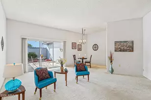 10557 W Ocotillo Dr, Sun City, AZ 85373 - Photo 7