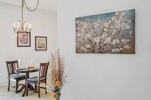 10557 W Ocotillo Dr, Sun City, AZ 85373 - Photo 9