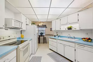 10557 W Ocotillo Dr, Sun City, AZ 85373 - Photo 1