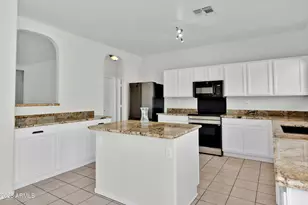 10548 E Bramble Ave, Mesa, AZ 85208 - Photo 11