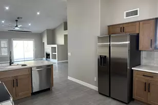 7570 W Jenan Dr, Peoria, AZ 85345 - Photo 7