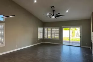 7570 W Jenan Dr, Peoria, AZ 85345 - Photo 9