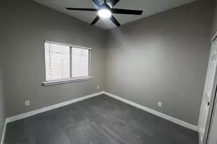 7570 W Jenan Dr, Peoria, AZ 85345 - Photo 23