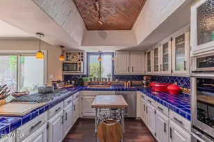 7302 E Rose Ln, Scottsdale, AZ 85250 - Photo 11