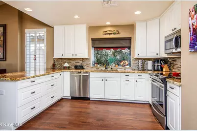 10838 E Navajo Drive, Sun Lakes, AZ 85248 - Photo 11