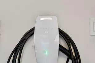 2725 E Mine Creek Rd, Phoenix, AZ 85024 - Photo 33