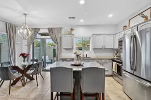 2725 E Mine Creek Rd, Phoenix, AZ 85024 - Photo 13