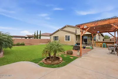 18581 W College Drive, Goodyear, AZ 85395 - Photo 31