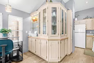 859 Aquamarine Dr, Apache Junction, AZ 85119 - Photo 11