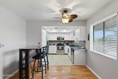 3635 N 37th Street #10, Phoenix, AZ 85018 - Photo 7