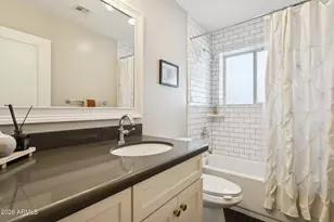 3021 N 47th Pl, Phoenix, AZ 85018 - Photo 23