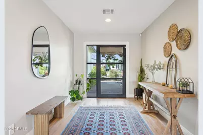 3021 N 47th Place, Phoenix, AZ 85018 - Photo 3