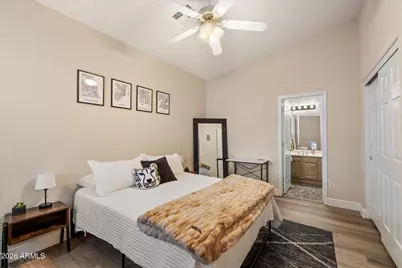 3034 N 39th Street #2, Phoenix, AZ 85018 - Photo 13