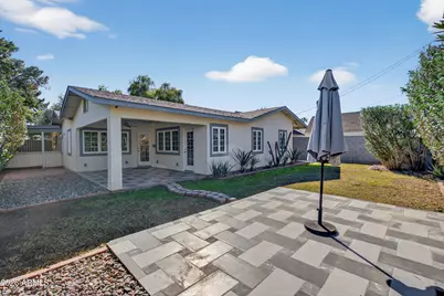 1526 W Wilshire Drive, Phoenix, AZ 85007 - Photo 17