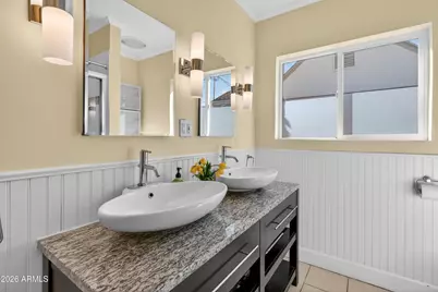 1526 W Wilshire Drive, Phoenix, AZ 85007 - Photo 5