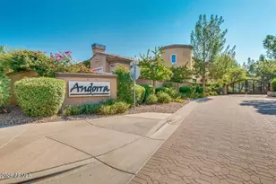 3418 E Pyrenees Pass, Phoenix, AZ 85018 - Photo 45