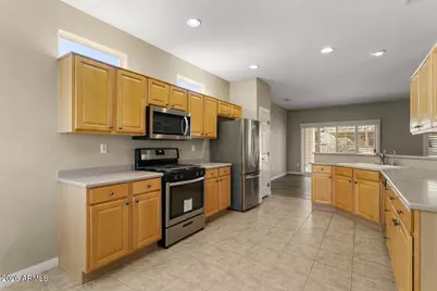 15478 W Moonlight Way, Surprise, AZ 85374 - Photo 19