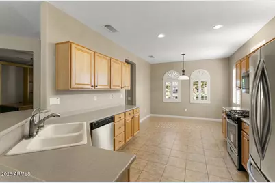 15478 W Moonlight Way, Surprise, AZ 85374 - Photo 17