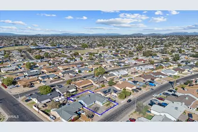 8018 W Avalon Drive, Phoenix, AZ 85033 - Photo 43