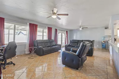 8018 W Avalon Drive, Phoenix, AZ 85033 - Photo 3