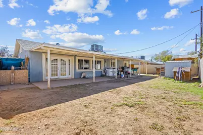 8018 W Avalon Drive, Phoenix, AZ 85033 - Photo 33