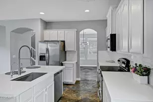 20982 W Edith Way, Buckeye, AZ 85396 - Photo 15