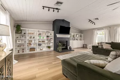 107 S Catalina Street, Gilbert, AZ 85233 - Photo 7