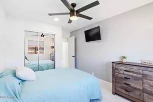 8711 W Sierra Vista Dr, Glendale, AZ 85305 - Photo 29